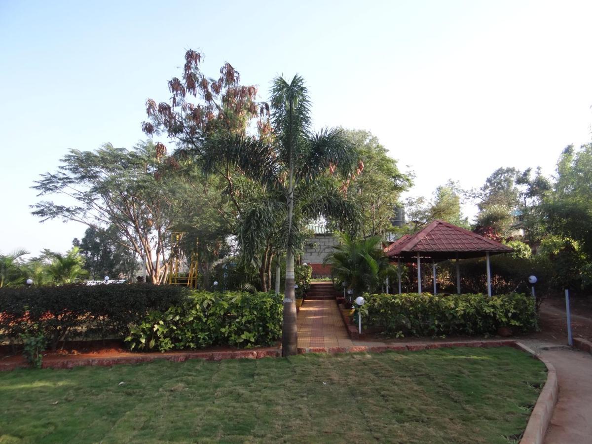 Exotic Valley Hotel Mahābaleshwar Exterior foto